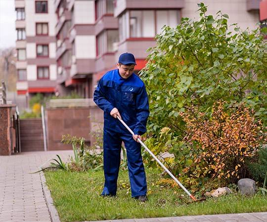 Уборка территории в Усолье-Сибирском и  Иркутской области